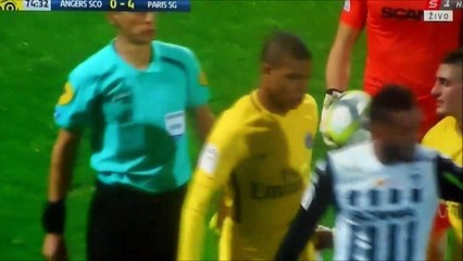 L'embrouille entre Kylian Mbappé et un joueur d'Angers !