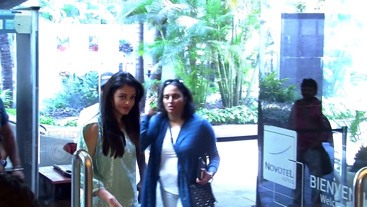 Aishwarya Rai Hands Over Baby Aaradhya's Responsibility To Abhishek
