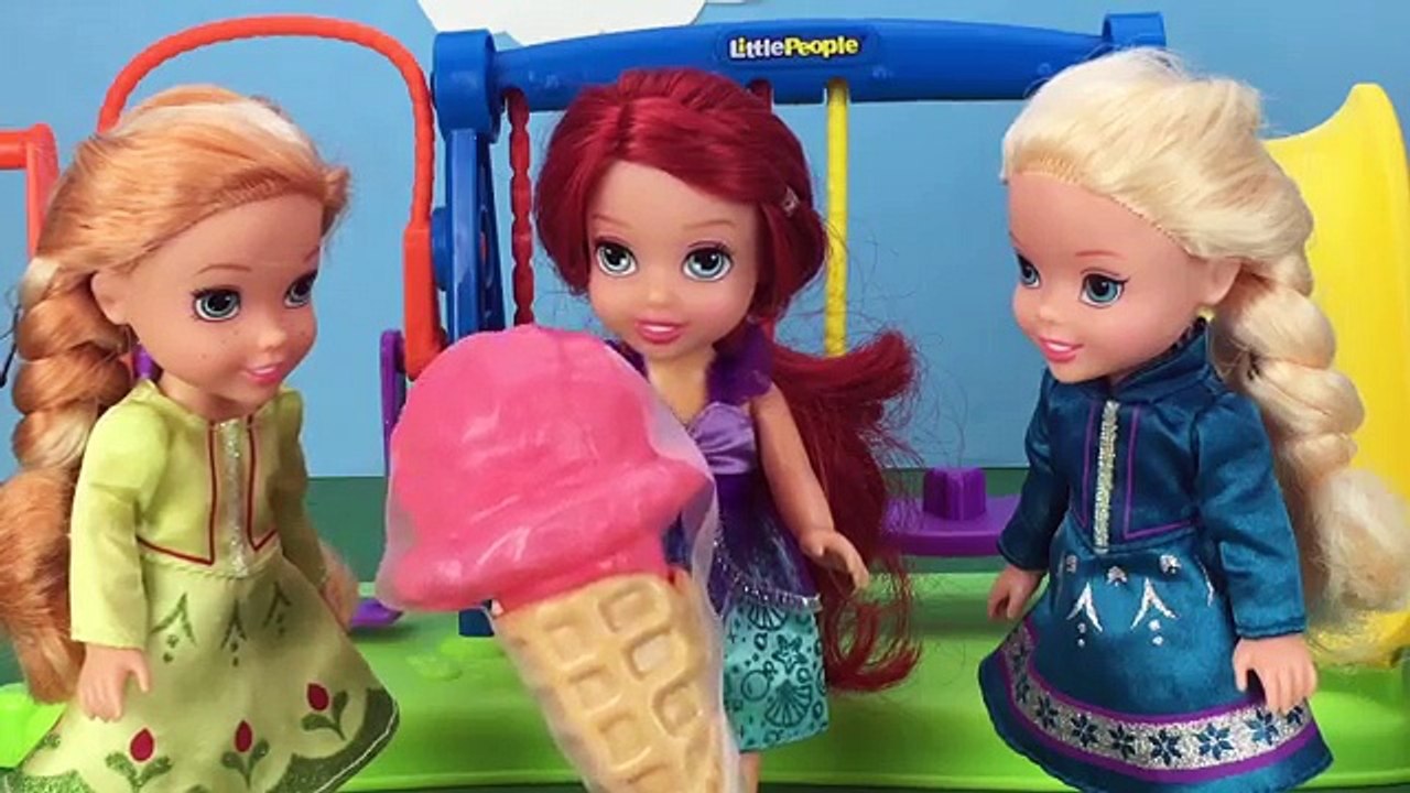 Frozen Elsa Toddler Bad Phone! With Frozen Anna, Queen Elsa, Barbie and more!