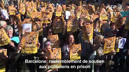 Barcelone: rassemblement de soutien aux politiciens en prison