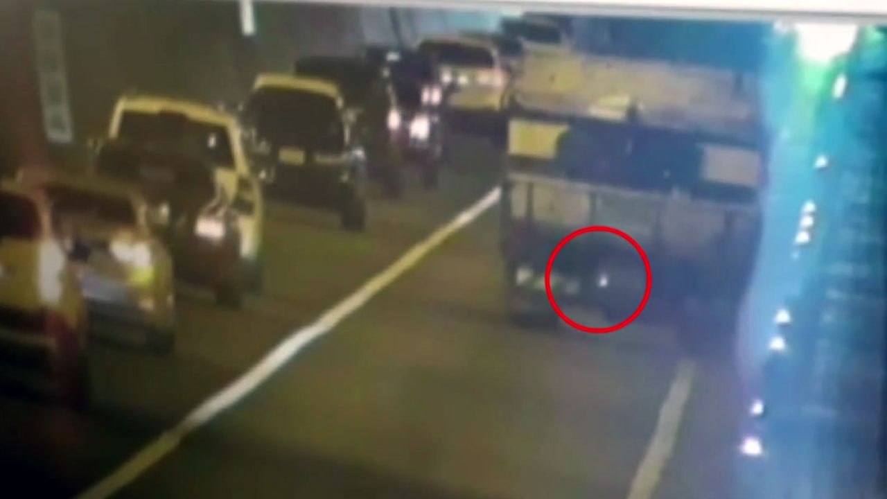 "화물차 아래서 불꽃 튀어"...터널 CCTV 등 창원 폭발 추가 감식 / YTN