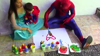 Princess Elsa Frozen PAINTS HANDPRINT on Joker! w/ Spiderman & Bad Baby Spiderman 2 Superhero IRL