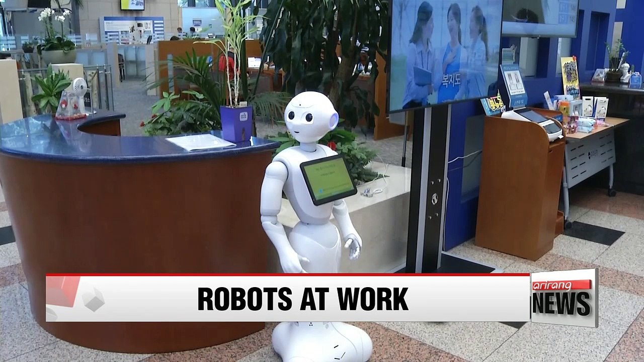 Spread of robots to banks and bookstores