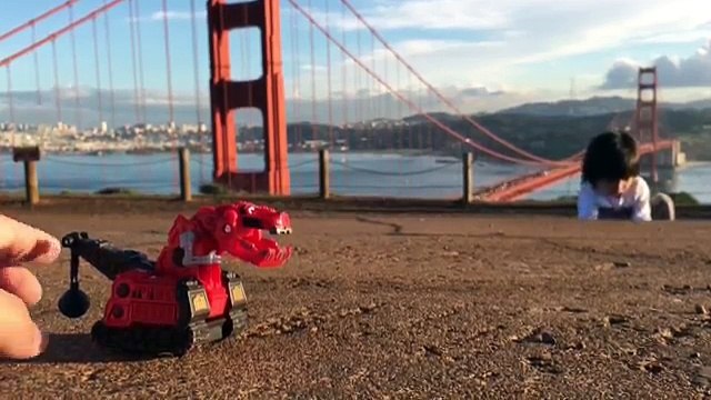 DinoTrux Toys on Family Trip to San Francisco - Aquarium for Kids - Family Vacation for Kids Travel