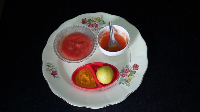 Best homemade skin whitening face packs Tomato & Lemon with turmeric for glow and fair skin