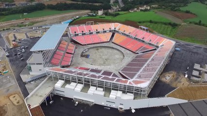 저체온증 환자 속출...'천억짜리' 평창 개폐회식장 혹한 비상 / YTN