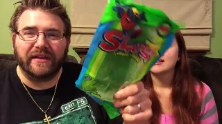 GAMING GRIM MAKES PEACE WITH FOOD CRATE! Epic MUNCHPAK UNBOXING!