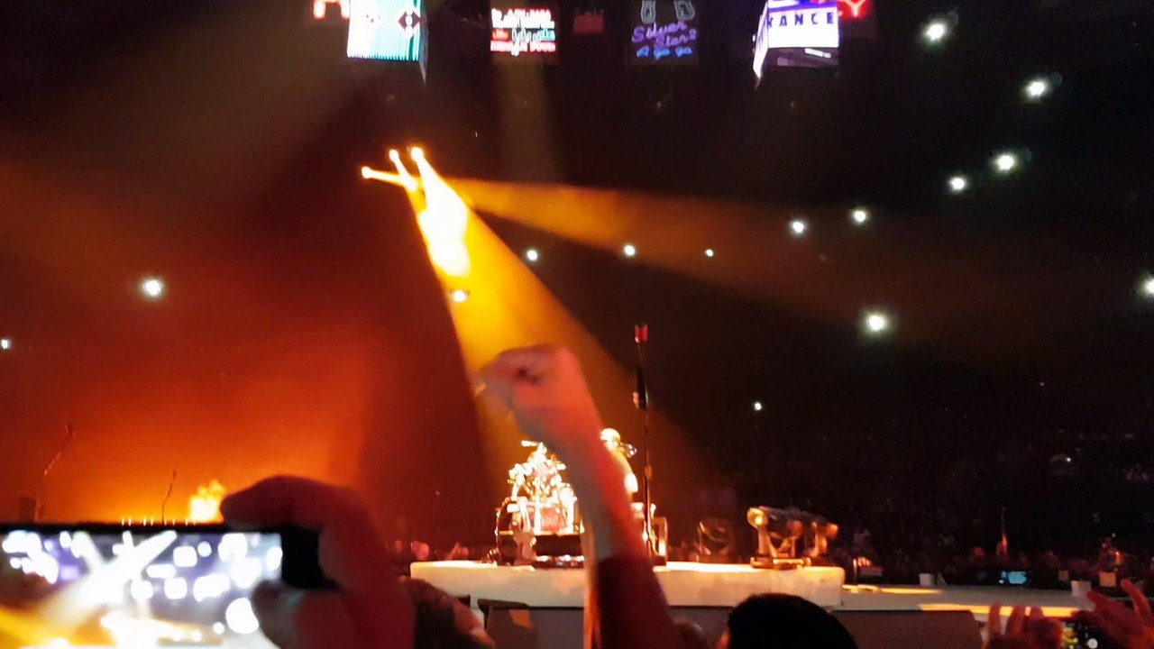 Metallica 3-11-2017 Anvers -Moth into flame-