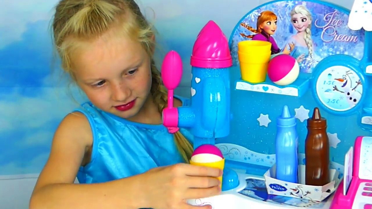 GLACE  disney Reine des Neiges - Alicia ouvre son MAGASIN