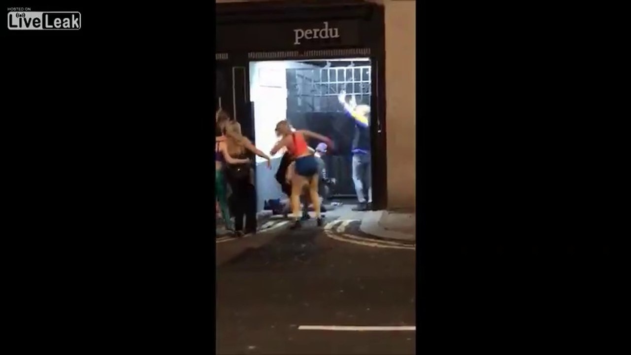 Comment refaire la teuf à 4h du matin en pleine rue..