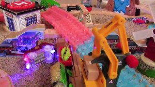 Cars for Kids | Magic Tracks Playset with Thomas and Friends | Fun Toy Cars for Kids