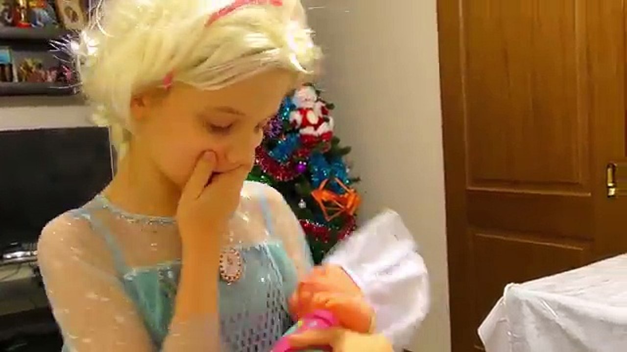 DOC MCSTUFFINS SURGERY NEEDLE CHECKUP COMPILATION! Spiderman Frozen Elsa Bad Baby Hulk Superhero IRL