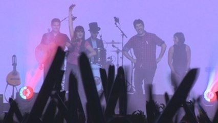 Rozalén, Estopa y amigos se solidarizan en la lucha contra el cáncer de mama