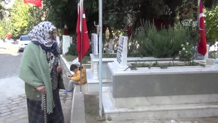 Şehit Polis Annesi Kaygılanmasın Diye "Tatile Çıkıyoruz" Demiş