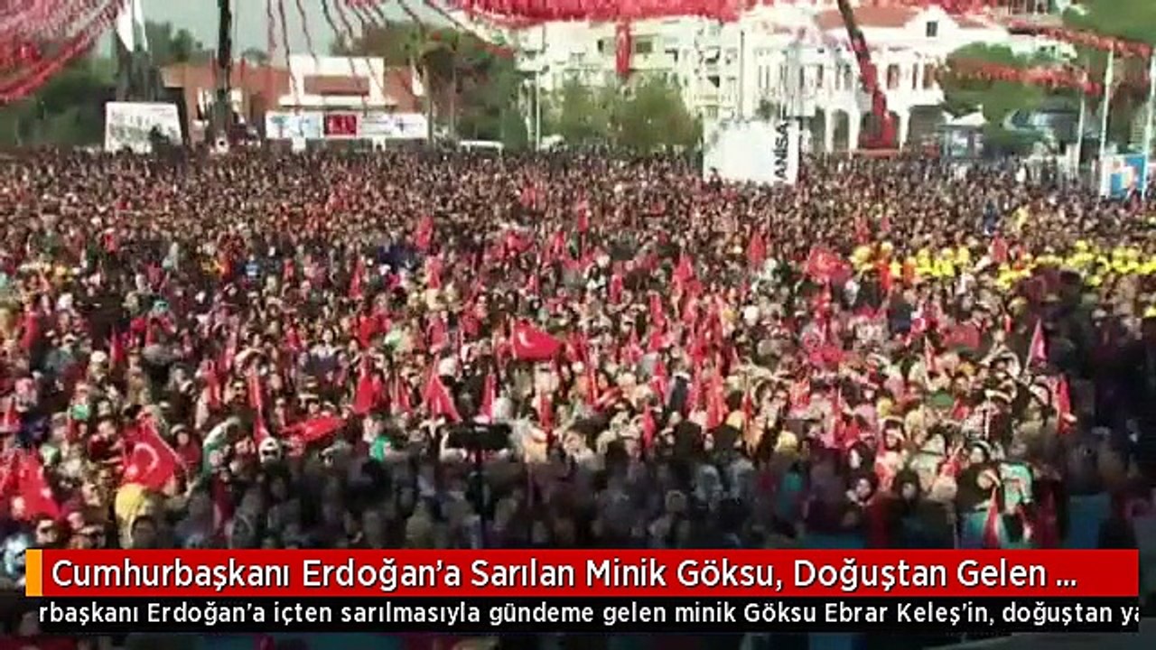 Cumhurbaşkanı Erdoğan'a Sarılan Minik Göksu, Doğuştan Gelen Hastalığı İçin Yardım İstemiş