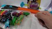 Hot Wheels Pista Manobra de Super Salto - Carrinho Mulher Gato #11