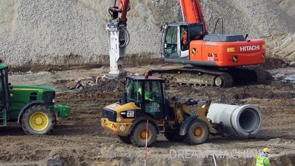 KOMATSU DOZER + HITACHI ZAXIS BAGGER ✈ MEGA AIRPORT BAUSTELLE