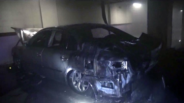 서울 주상복합건물 지하 주차장 승용차 불...250여 명 대피 / YTN