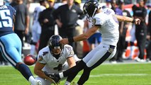 Justin Tucker makes 49-yard field goal look easy