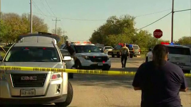 美 텍사스 주 교회에서 총기 난사 27명 사망·24명 부상 / YTN