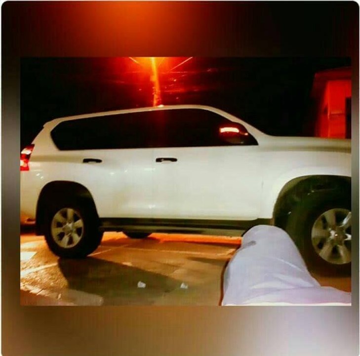 stefany char  y su  camioneta   camioneta de stefany char