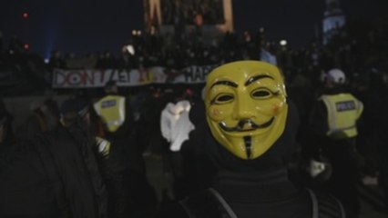 Manifestantes marchan contra el Gobierno en Londres en la "Million Mask"