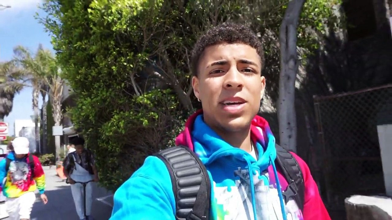 Kissing Girls On Venice Beach!!! (Kissed A Fan)