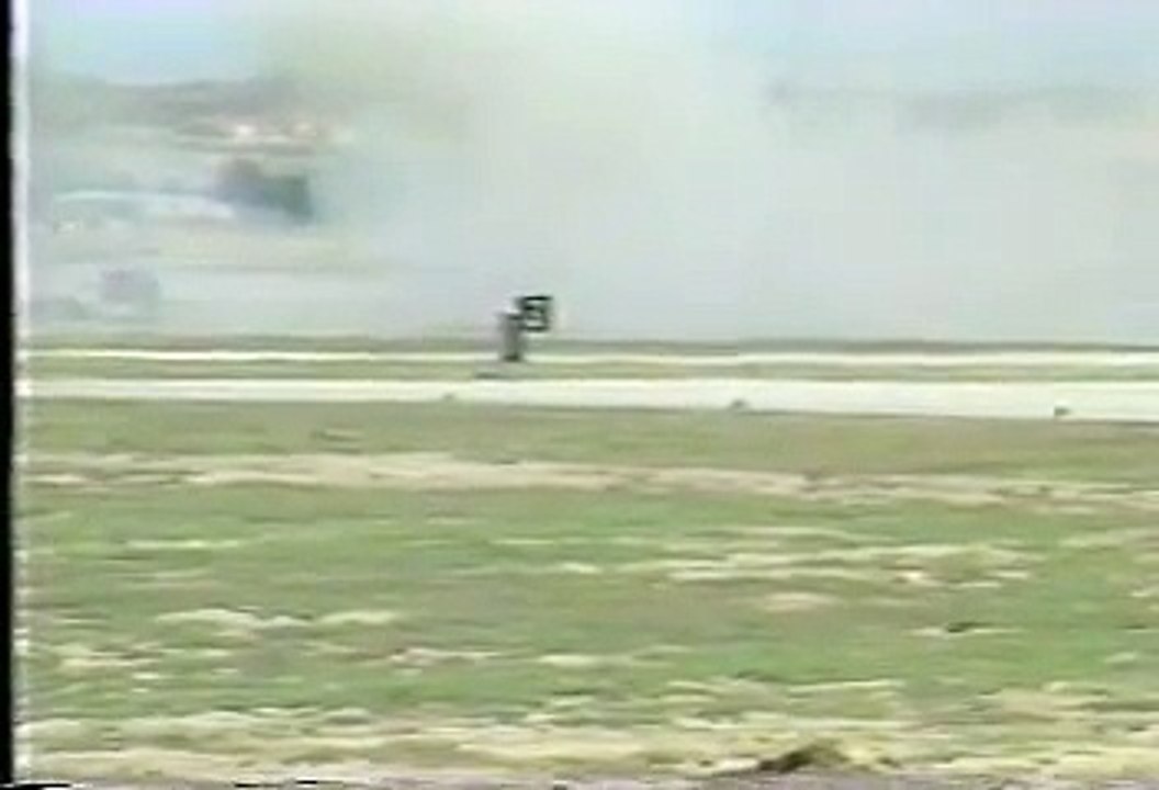 F18 Crashes