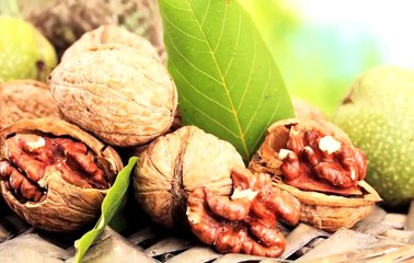 Benefits of Eating Walnuts, Akhrot Ke Fayade