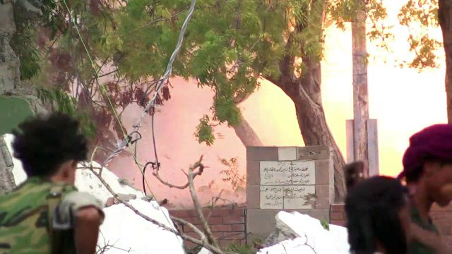 انتهاء عملية احتجاز الرهائن في عدن ومقتل 29 عنصر أمن يمنيا