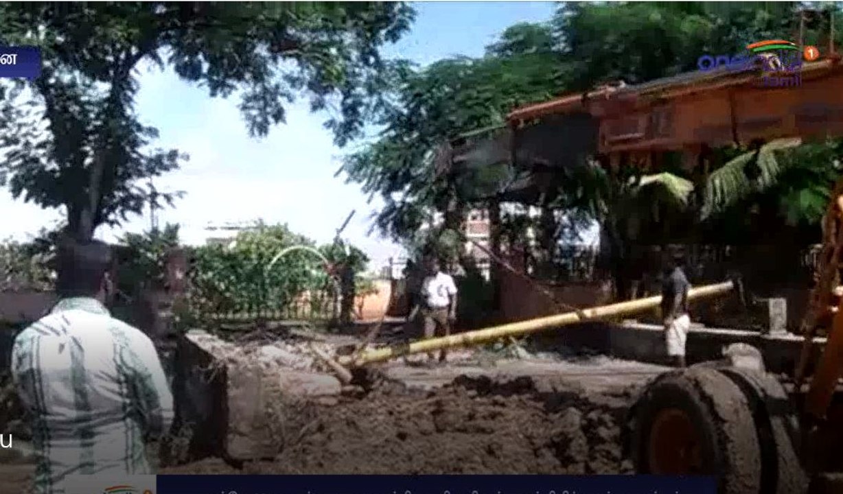 ஆக்கிரமைப்புகளை இடித்து தள்ளிய மாநகராட்சி அதிகாரிகள்...வீடியோ