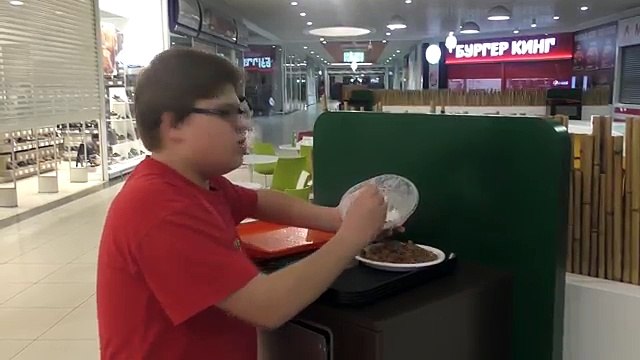 Моя работа УБОРЩИК. Я МОЮ ПОЛЫ в ТОРГОВОМ ЦЕНТРЕ