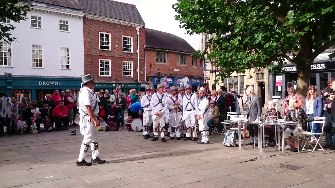 MORRIS DANCERS vid 26
