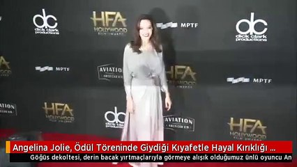 Angelina Jolie, Ödül Töreninde Giydiği Kıyafetle Hayal Kırıklığı Yaşattı
