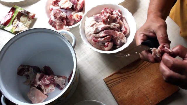 Замариновать мясо для шашлыка