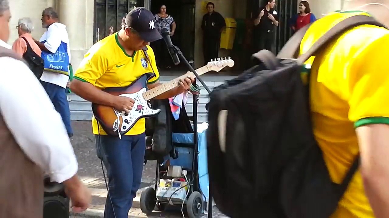 William Lee - Sultans Of Swing - Dire Straits - Artista de Rua Brasileiro