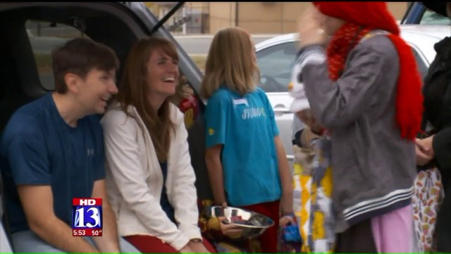 Community Creates Halloween 'Do-Over' After Teen With Autism Has Negative Experience