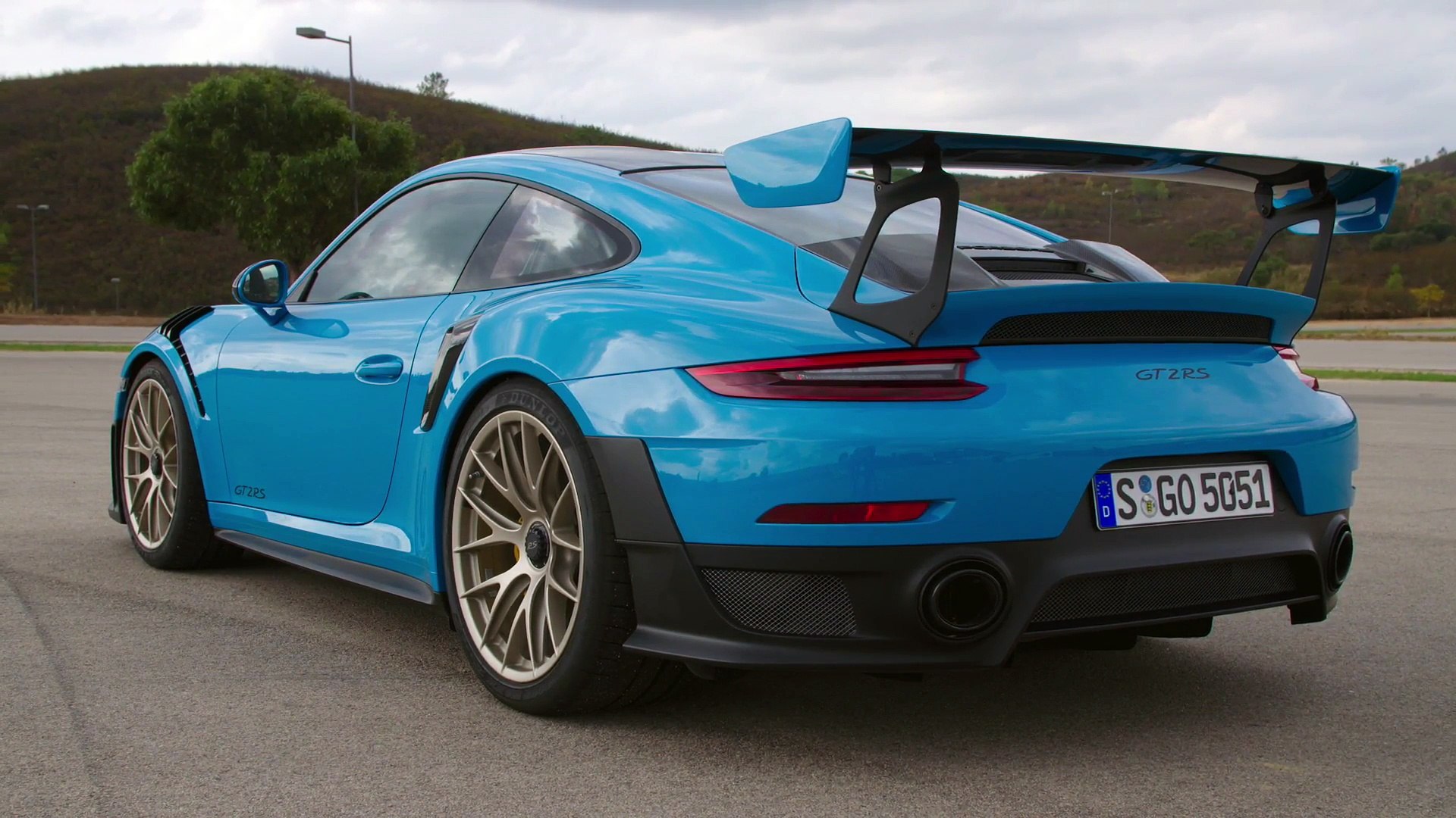 Porsche 911 Gt2 Rs In Miami Blue Design