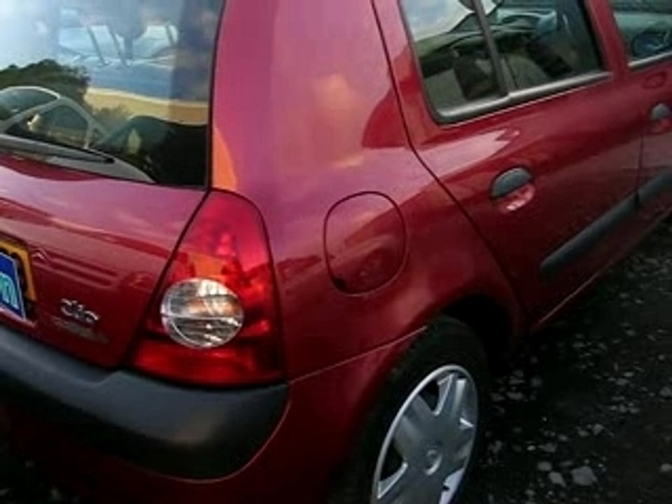 Renault-clio-rouge-1