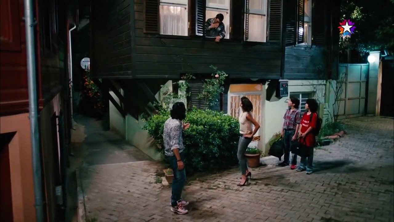 Kardeş Payı 22.Bölüm (Sezon Finali) - Feyyza, Deniz’in aşkını öğreniyor!