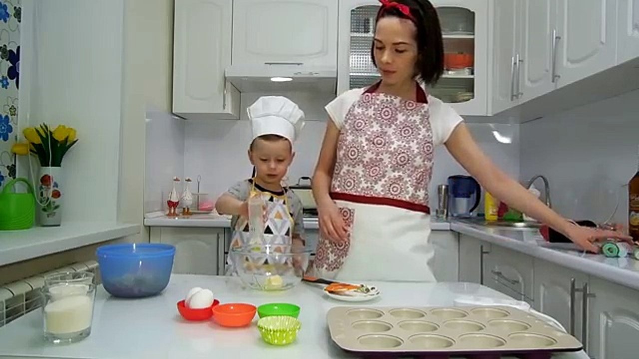 Клим - повар / Готовим морковные капкейки - маффины