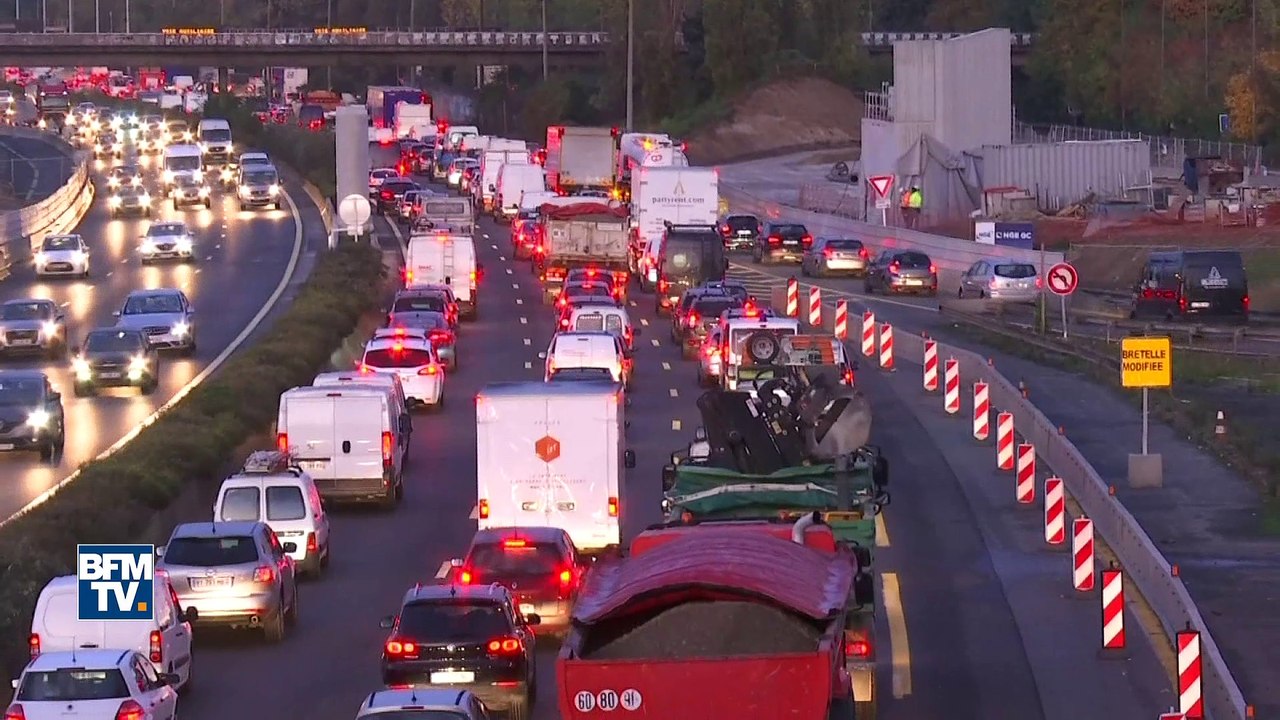 Marché de Noël des Champs-Elysées: opérations escargot des forains en Ile-de-France