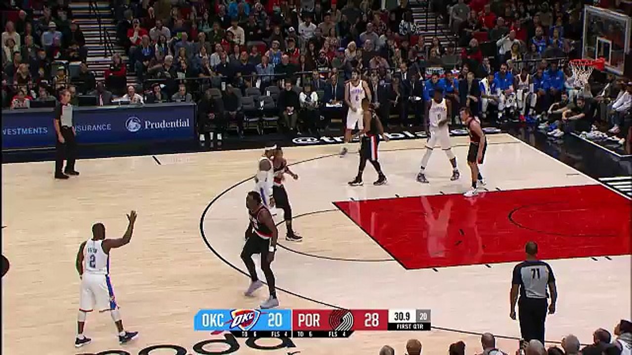 Davis Protects The Paint