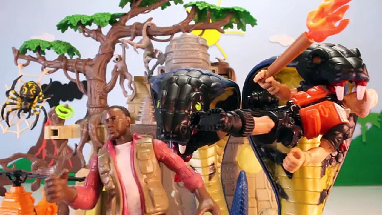 GIANT KING COBRA SNAKE Playset Toy Video for Kids by Animal Planet Toypals.tv