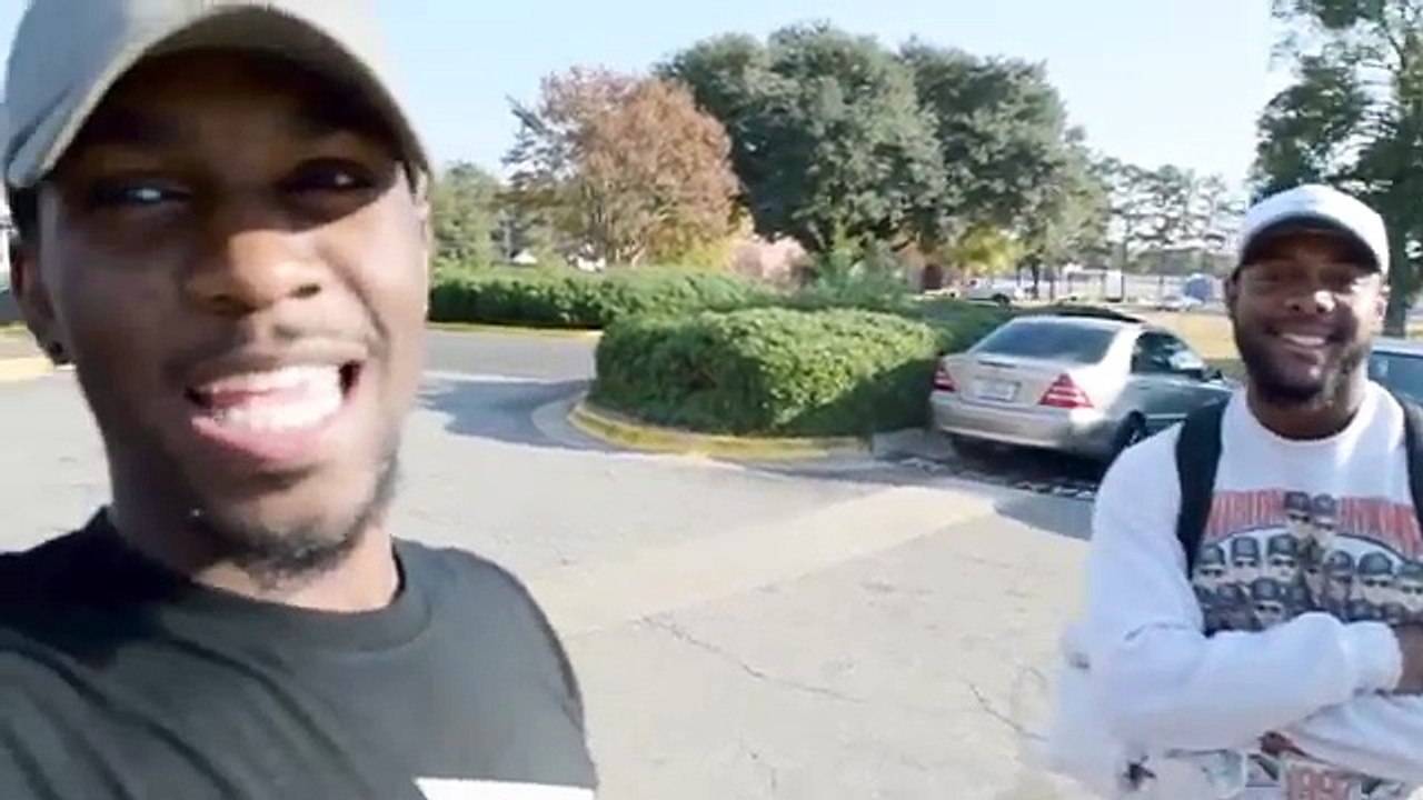 BREAK UP PRANK !(GONE WRONG) GF GETS OUT OF MOVING CAR!