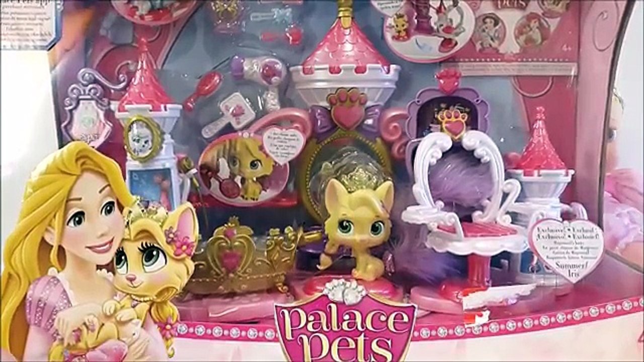 La Bebé Aurora juega con el Salón de Belleza Spa de los Palace Pets con la gatita Summer de Rapunzel