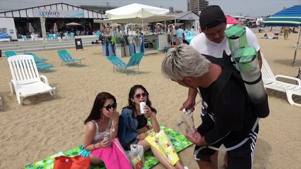 【VS ダイナマイトpee】ギャルに無料で〇〇をどっちが飲ませられるか？