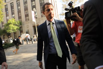 Anthony Weiner begins 21 month prison sentence