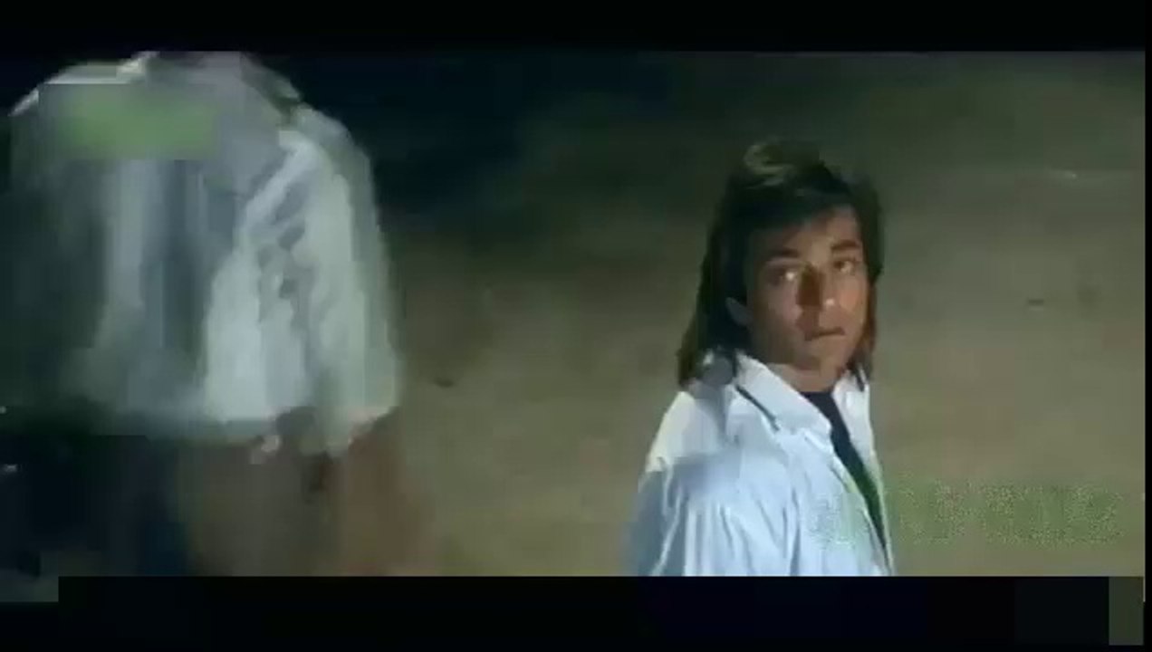 Tum Mare video song-Muhbat ko tars- jao ghay