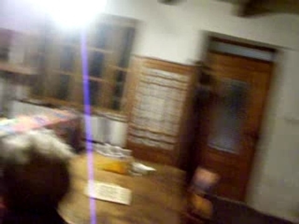 Tom tente de tué sa mamie !!